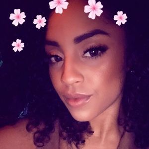 Meet your Posher, Roxy